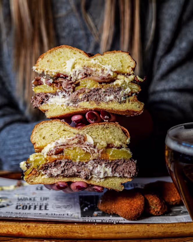 L.A. Burger - 5