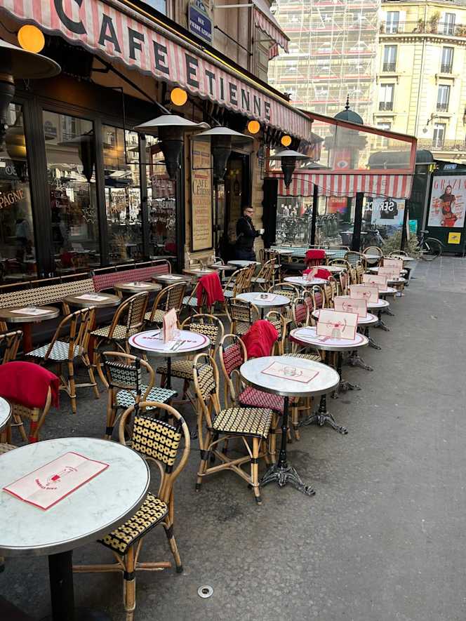 Café Etienne - 2