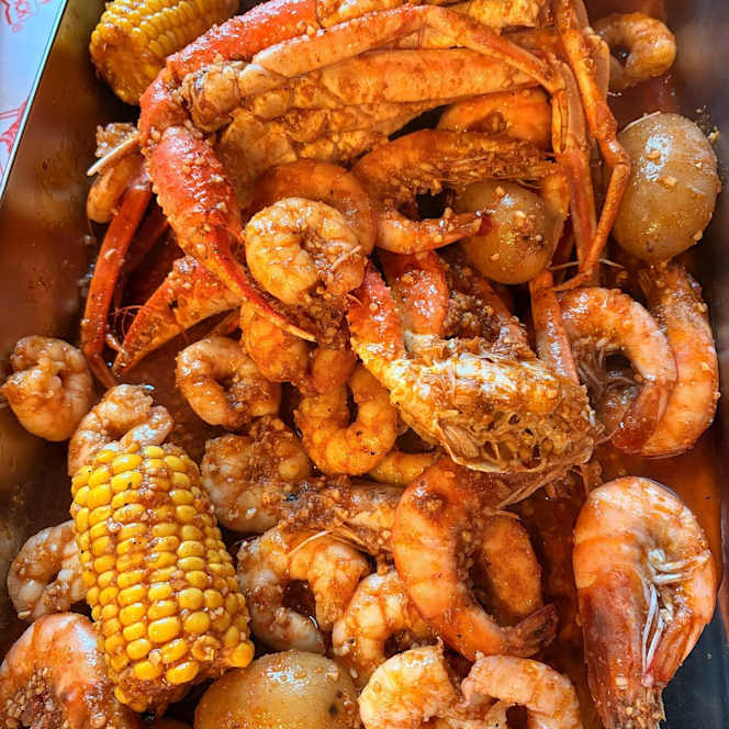 Angry Crab Shack - Soho - 6