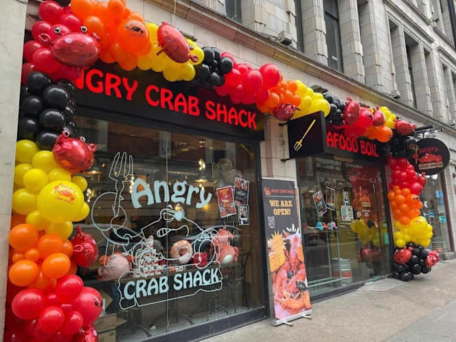 Angry Crab Shack - Soho - 3