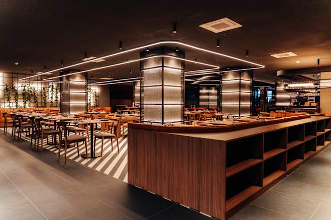 550º Restaurant & Bar - 2