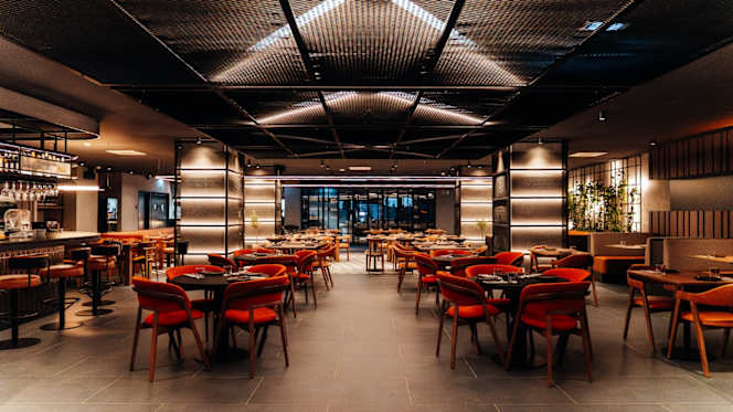 550º Restaurant & Bar - 1