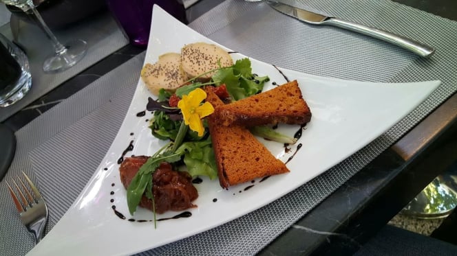 La Cour du théâtre - 8