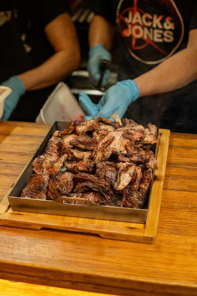 Asado Libre Buffet de Carnes Argentinas - 9