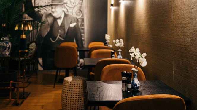 Winston Bistro Bar - 5