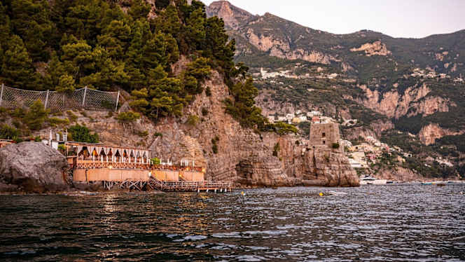 Remmese Restaurant - 4