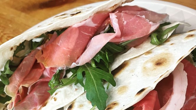 Hamburgeria Pizzeria  Paninoteca Piadina dell'Alba - 6