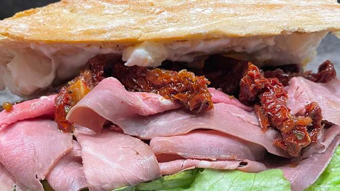 Hamburgeria Pizzeria  Paninoteca Piadina dell'Alba - 1