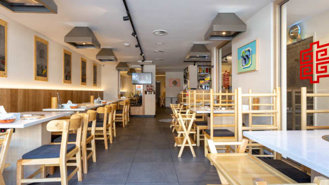 Yuan's Hot Pot Amsterdam Rijnstraat 袁记串串香阿姆南区店 - 2