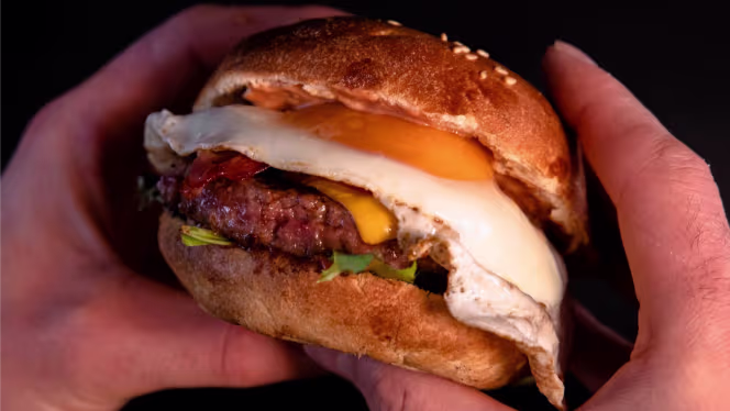 Cervejaria F - Tribunal - 8