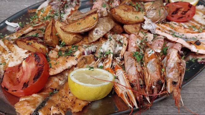 Casa Della Pizza 2 - 1