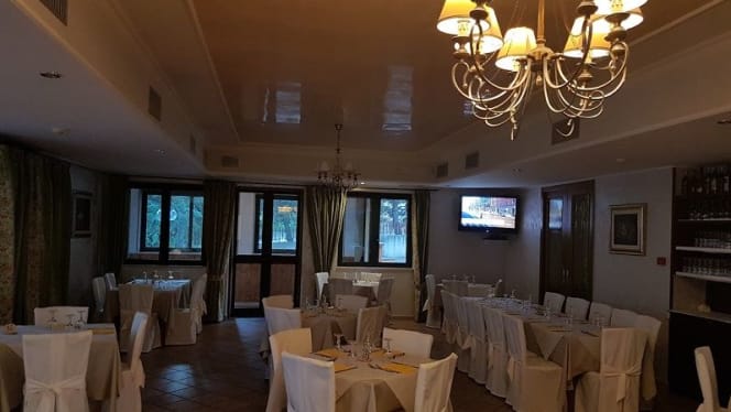 Pizzeria della Villa Pozzo Cavo - 2