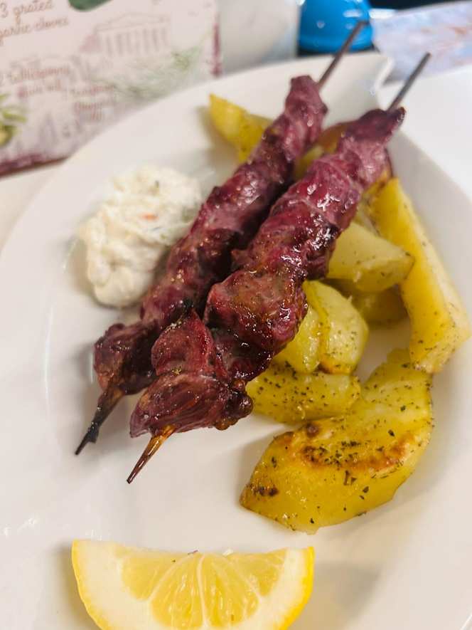 Helios Taverna Greca - Viale Don Giovanni Minzoni, 15 - 1