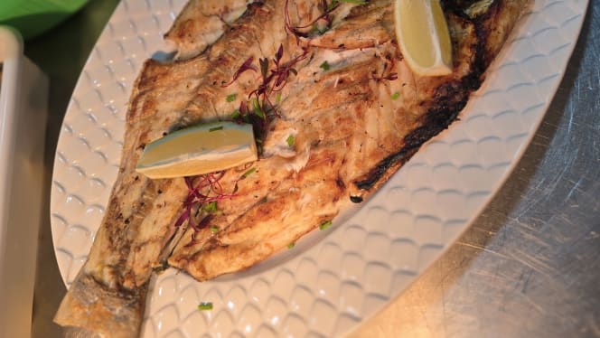 Cantinho Do Peixe Baia Da Amora - 1