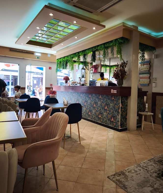 Lola's Kitchen - 6
