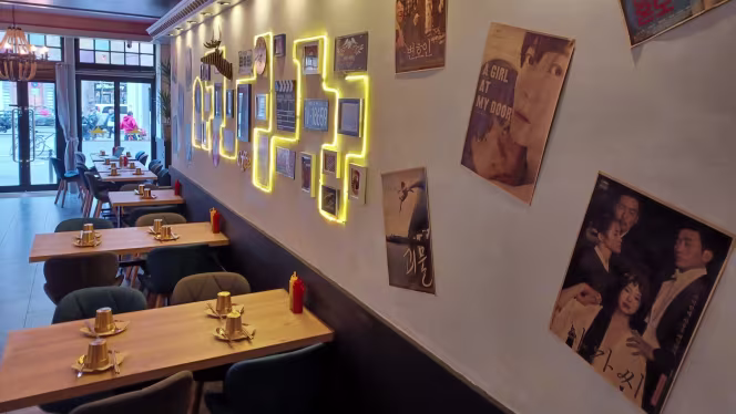 In Korea - Paris - 0