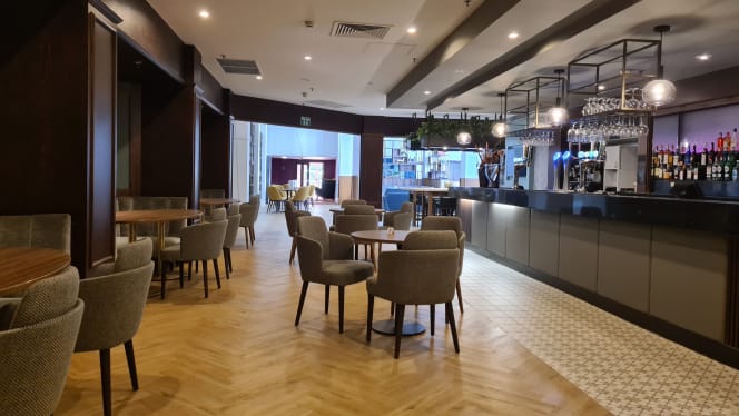 Ashford International Hotel - 0