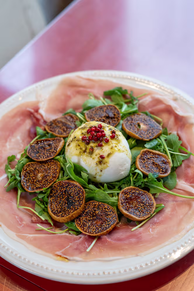 Shoes N'Booze Bar & Bistrô - 7