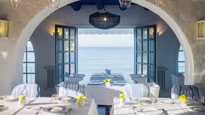 La Taverna Del Mar - 3