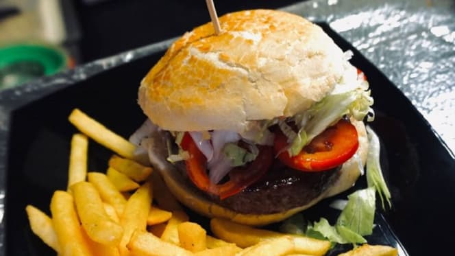 Stazione E1 Social Pub - 4