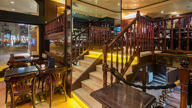 Le Maine Café - 6