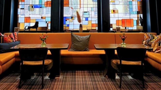 Le Lounge de  L'E7 - 8