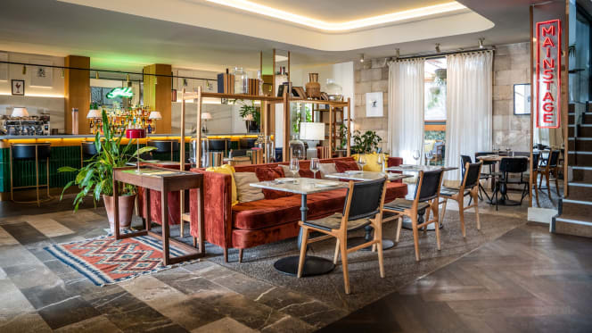 Gilda Lobby Club - 4