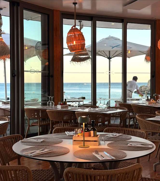 Roca Beach Restaurant - 2