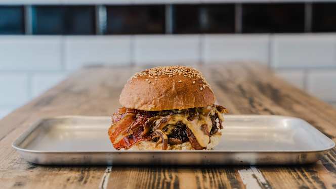 Moo Moo Burgers - 1