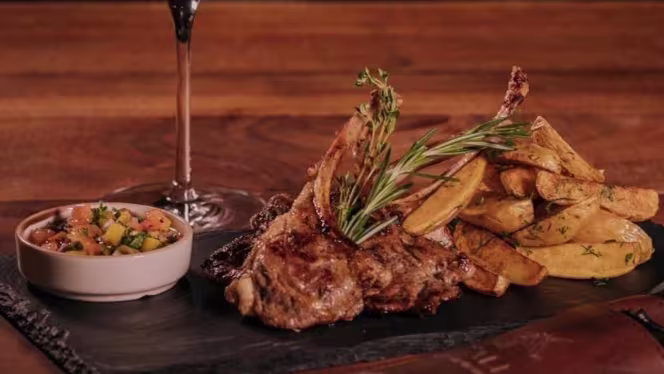 Cavallo Restaurant & Bar - 3