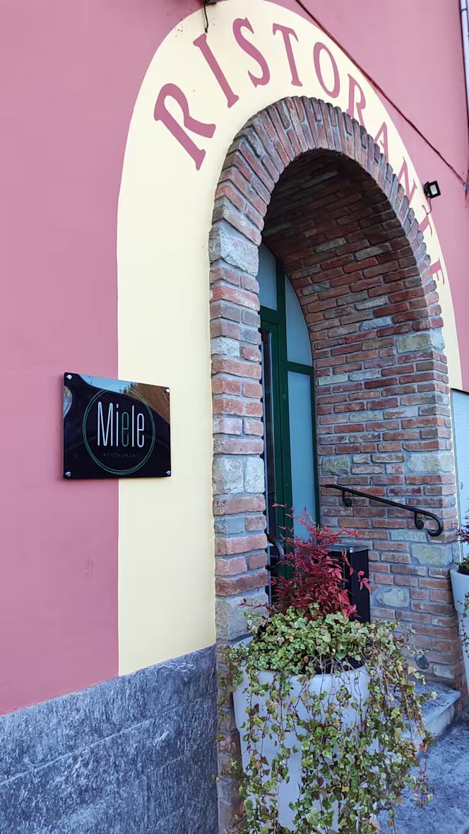 Miele Restaurant - 2