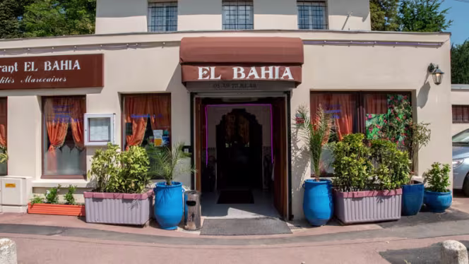 El Bahia - 0
