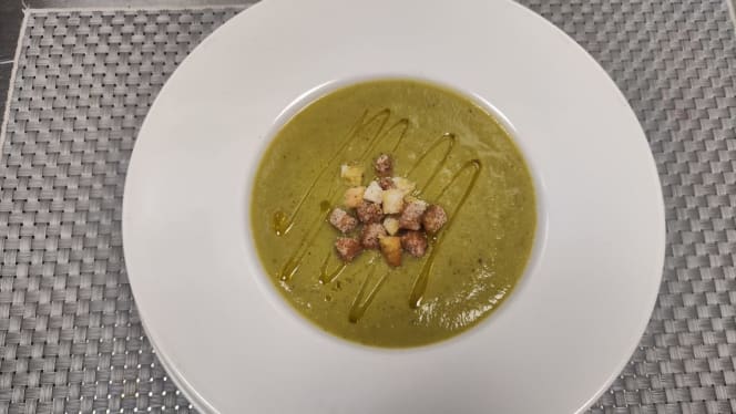 The Place To Be - Petit Palace Santa Bárbara - 5