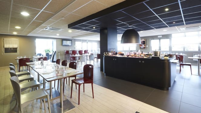 Le Restaurant Campanile le Blanc Mesnil - 5