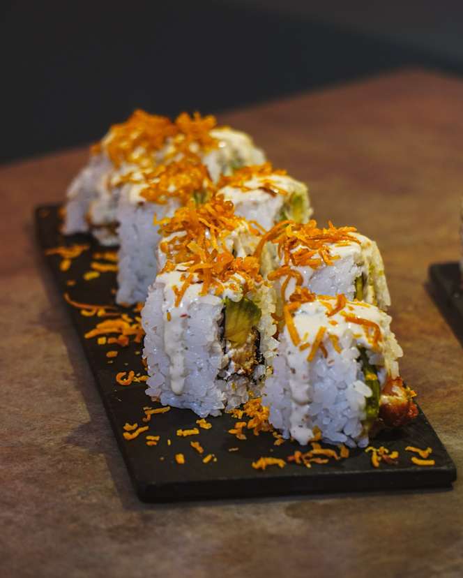 Makis Nikkei & Cocktails - 6