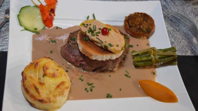 Le Philopat Restaurant Cabaret - 1