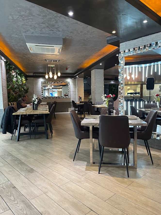 Reina Meze Grill - 0