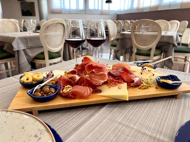 Hotel Castelli Restaurant - 2