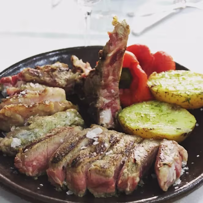 Fumata Negra Asador Argentino - 5