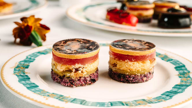 Afternoon Tea at Cliveden - BERKSHIRE - 4