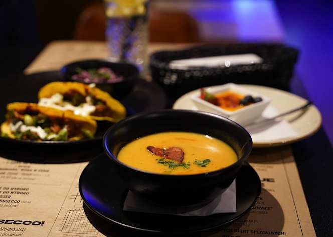 Pianka 3.0 l Restauracja Warszawa Koszykowa - 0