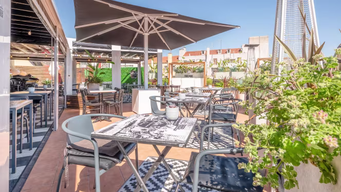 Rooftop at The Art Inn - 8