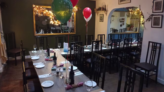 Taverna Harrogate - 2