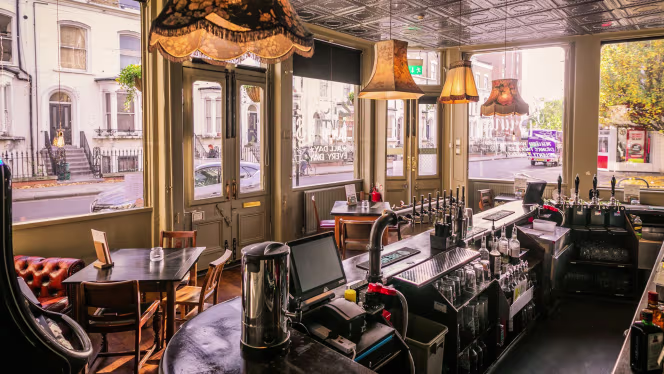 Cellars Islington - 2