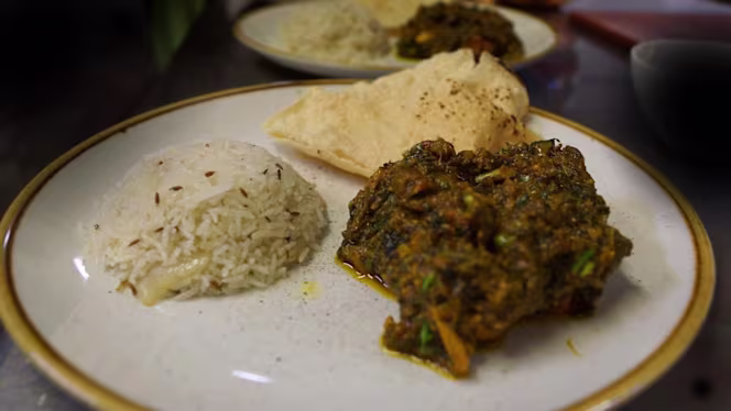 Rangoli Indian Bistro - 8