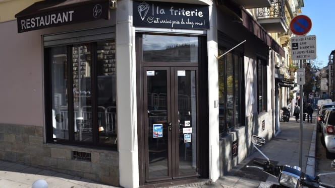 La Friterie C'est arrivé près de chez vous - 9