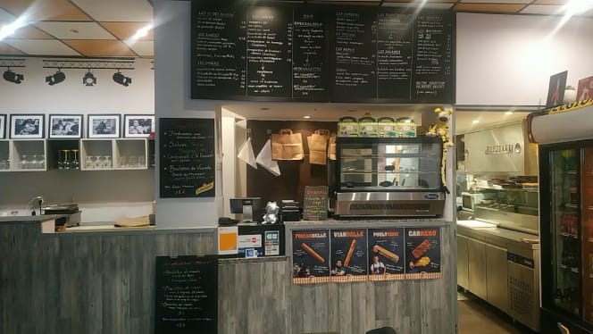 La Friterie C'est arrivé près de chez vous - 6