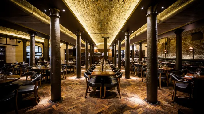 Hawksmoor Seven Dials - 0