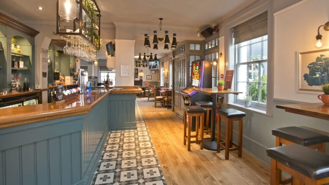 Kings Head Horley - 0