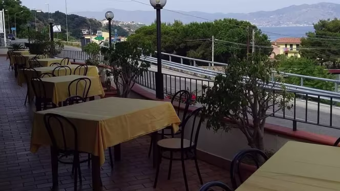 Ristorante - Albergo Autostello S. Trada - 0